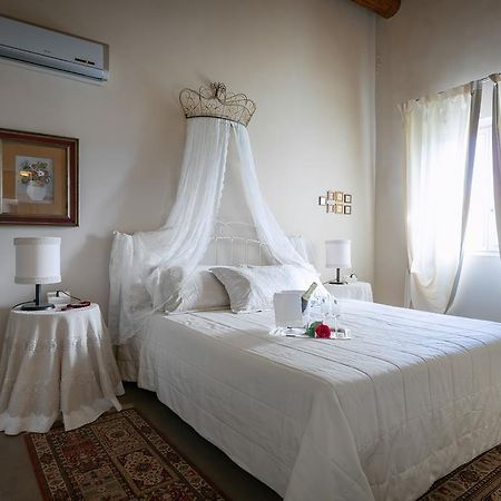 Corte Dei Soavi Suites - Apartments Soave  Værelse billede