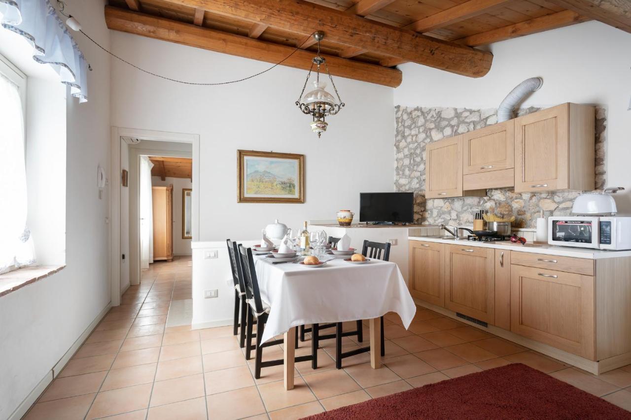 Corte Dei Soavi Suites - Apartments Soave  Eksteriør billede