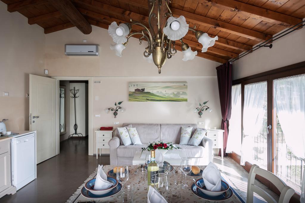 Corte Dei Soavi Suites - Apartments Soave  Værelse billede